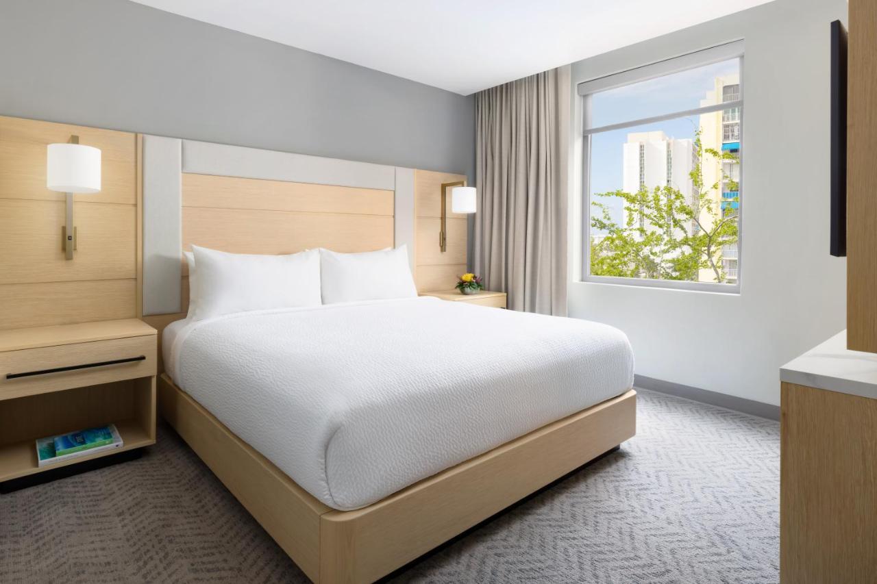 By Marriott Isla Hotel San Juan